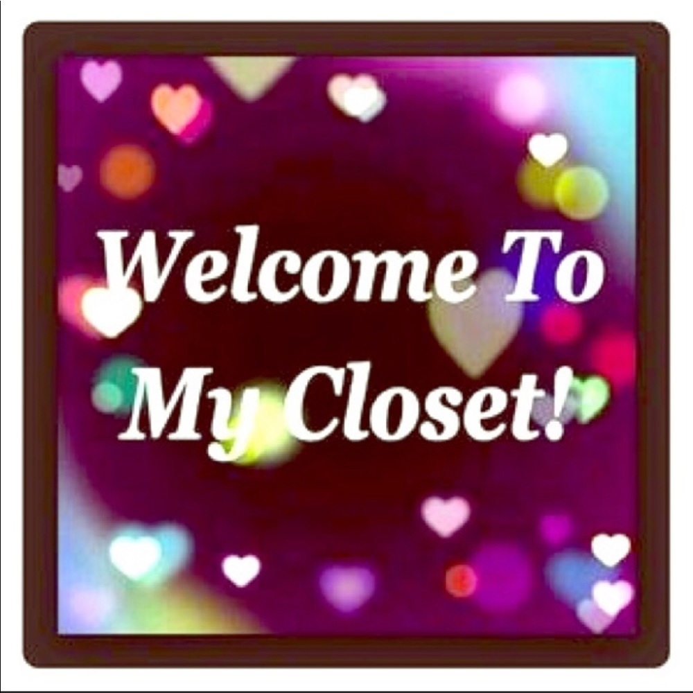 Welcome to my closet!!❤️